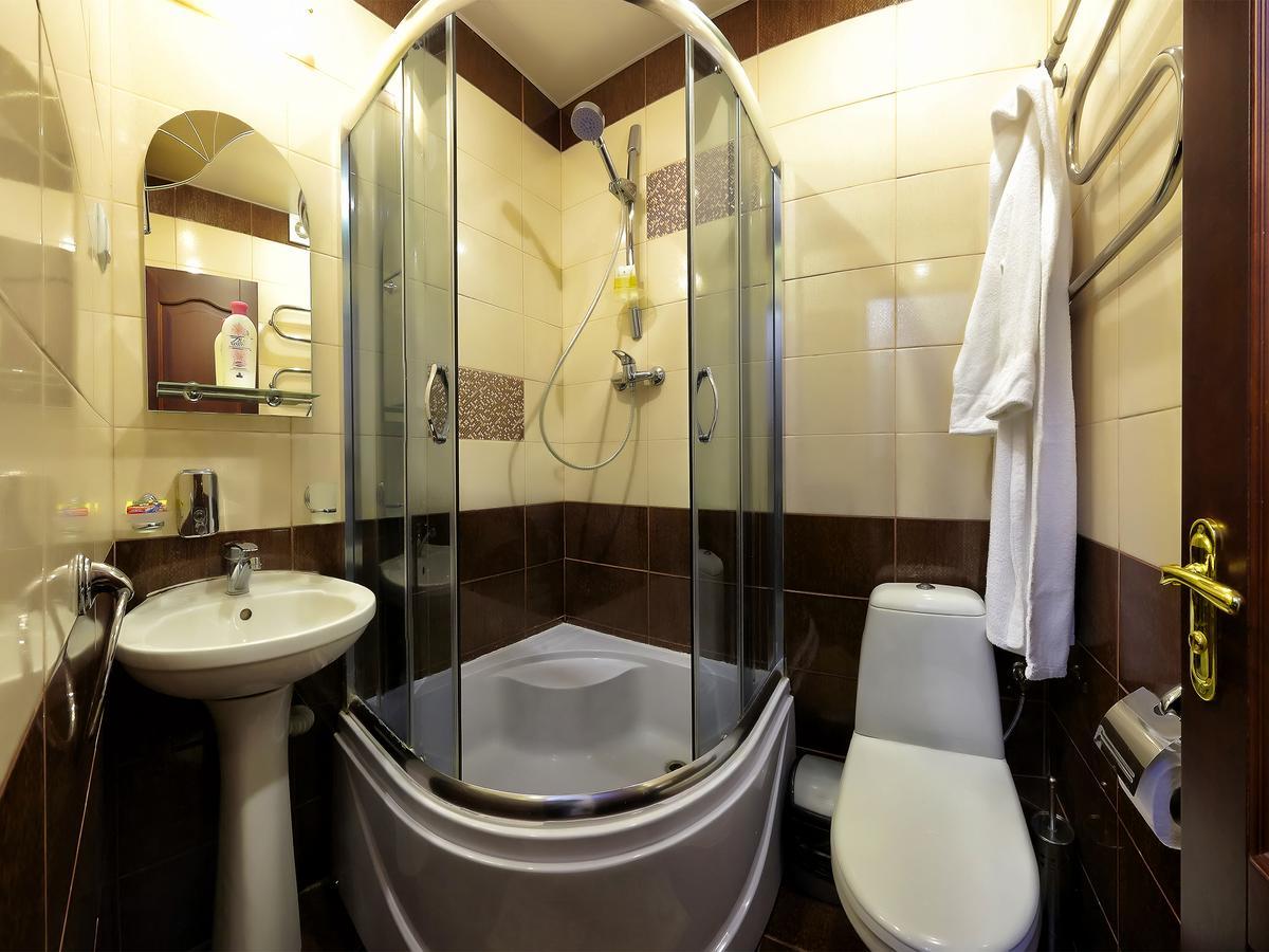 Sanatorium Elite Dnipro Hotel Truskavets Ngoại thất bức ảnh