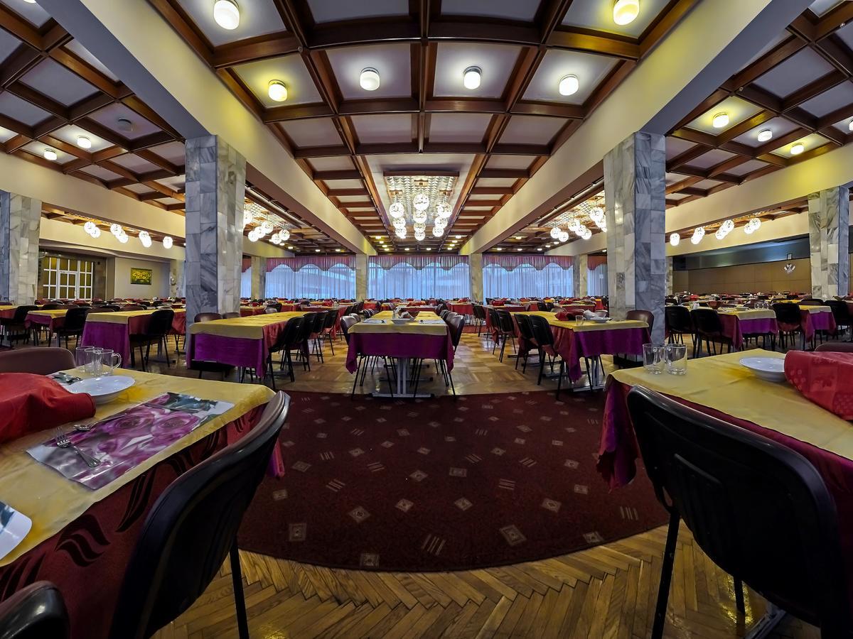 Sanatorium Elite Dnipro Hotel Truskavets Ngoại thất bức ảnh