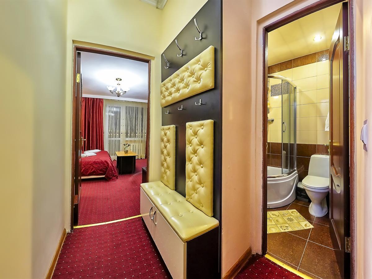 Sanatorium Elite Dnipro Hotel Truskavets Ngoại thất bức ảnh