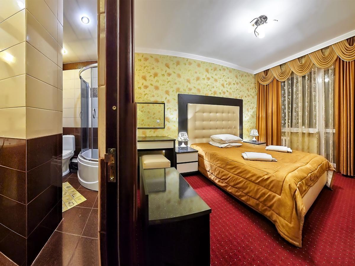 Sanatorium Elite Dnipro Hotel Truskavets Ngoại thất bức ảnh